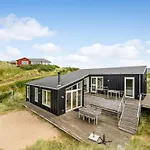 Paaske - From The Sea By Interhome Casa de Férias
