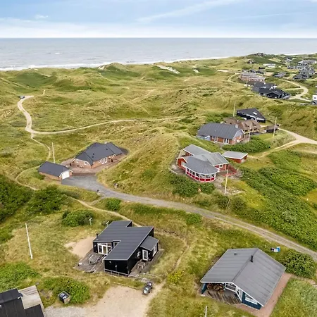 Paaske - From The Sea By Interhome