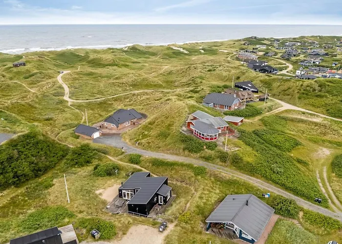 Paaske - From The Sea By Interhome